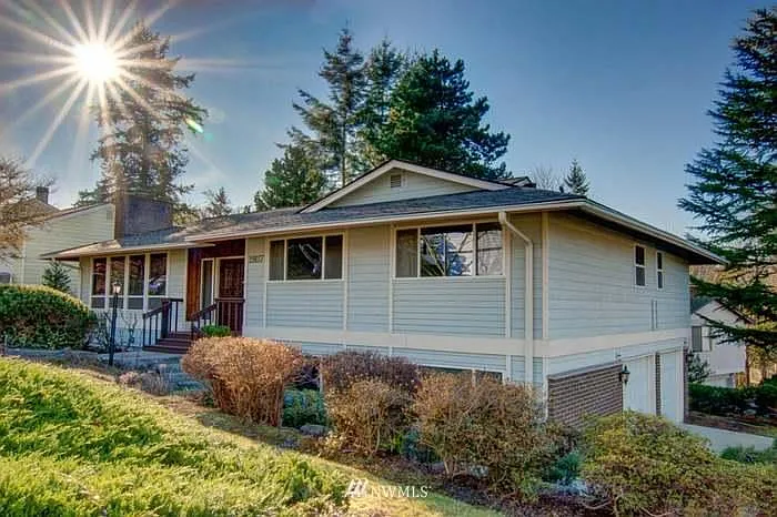 19117 Kenlake Pl NE photo 1