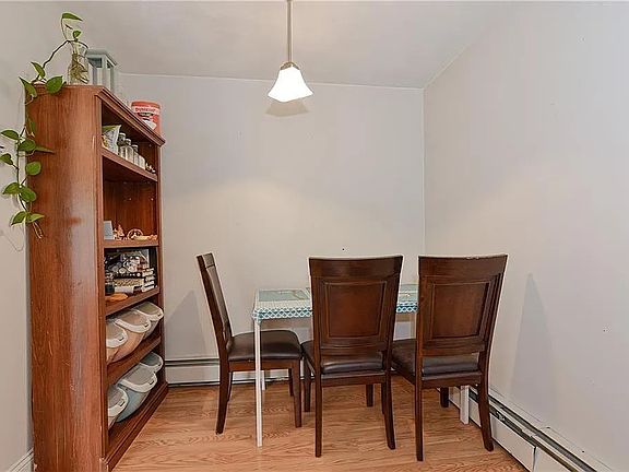 5th image of 124 Forestwood Dr
