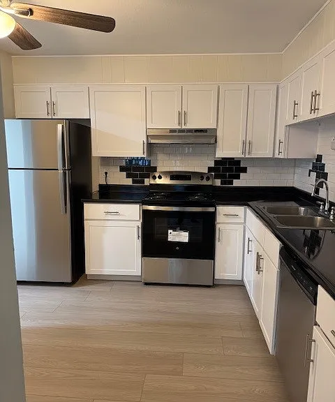 Twin Fountain Apartments — Photo 13