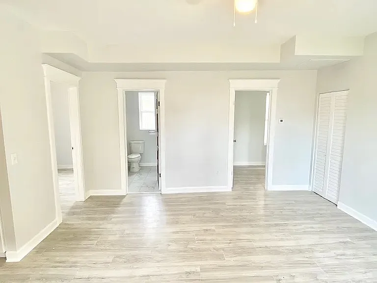 2238 S Homan Ave #1R — Photo 6