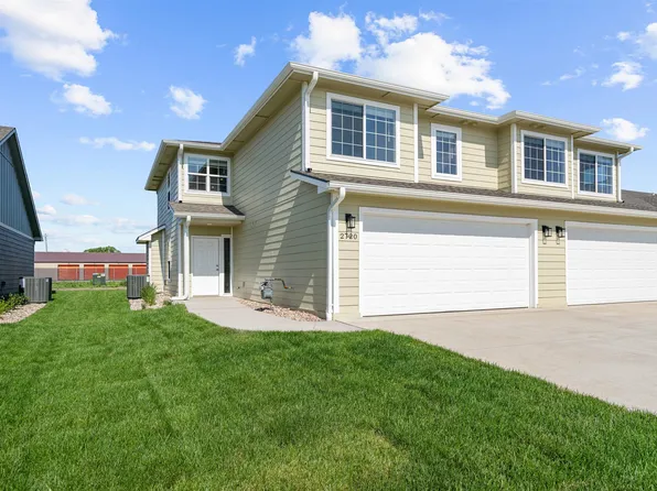 2720 Tim Rogers Ln, Salina, KS 67401