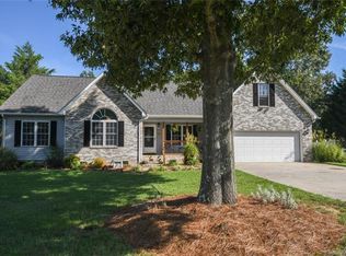 716 Pinehaven Cir #2, Clover, SC 29710