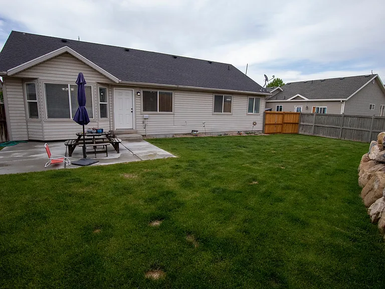3788 E Butterfield Rd — Photo 29