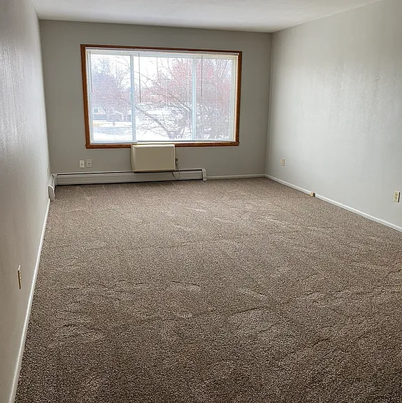 505 28th Ave N #12 — Photo 1