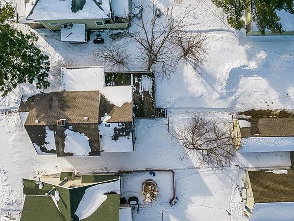 5th image of 2417 John Ave