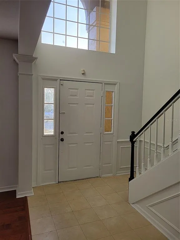 4 bed, 2.5 bath, 2140 sqft, $2,595 — Photo 2