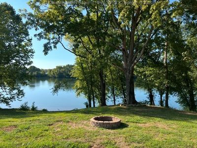 917 River Crest Ln, West Columbia, WV, 25287