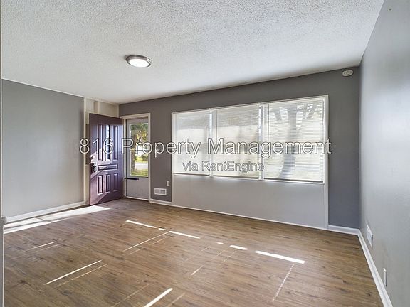 5th image of 10800 Blue Ridge Blvd