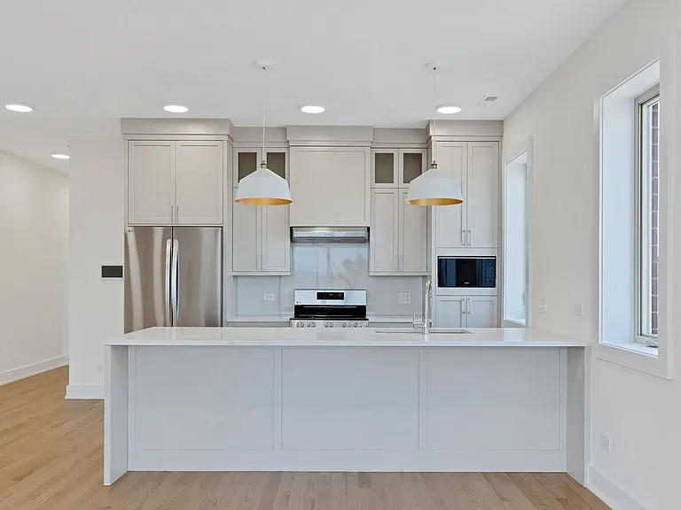 3545 W Belmont Ave #2 — Photo 4