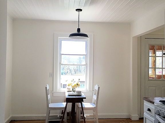 5th image of 62 Wickham Ave