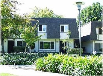 2nd image of 170 Oak Brook Cir