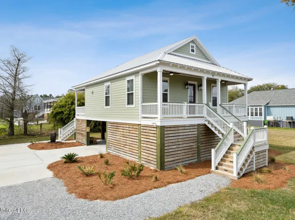 117 Eleanor Ave, Pass Christian, MS 39571