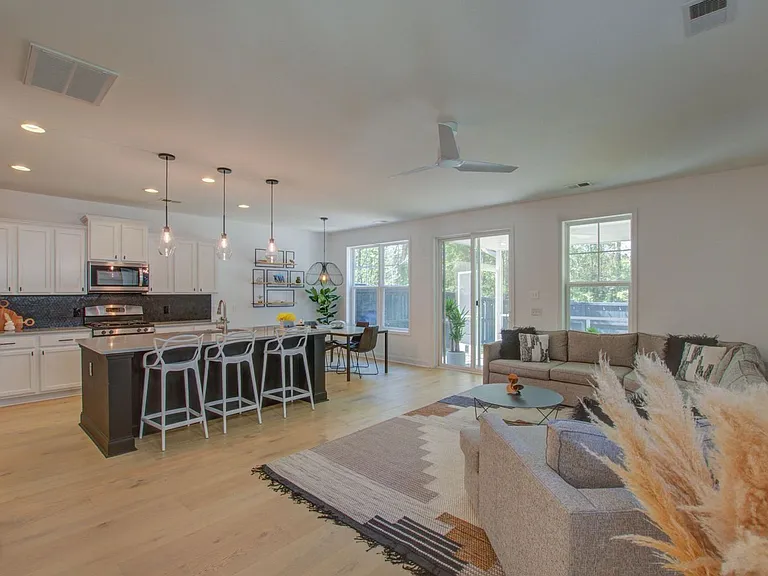 2137 Oyster Reef Ln — Photo 4
