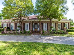 4154 Spring Valley Dr N, Mobile, AL 36693
