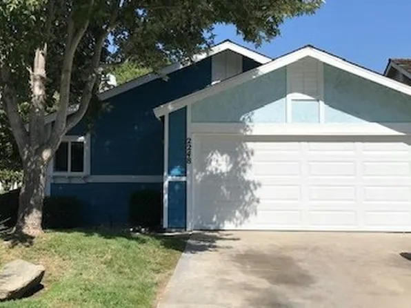2248 N Gowdy St #1, Visalia, CA 93292