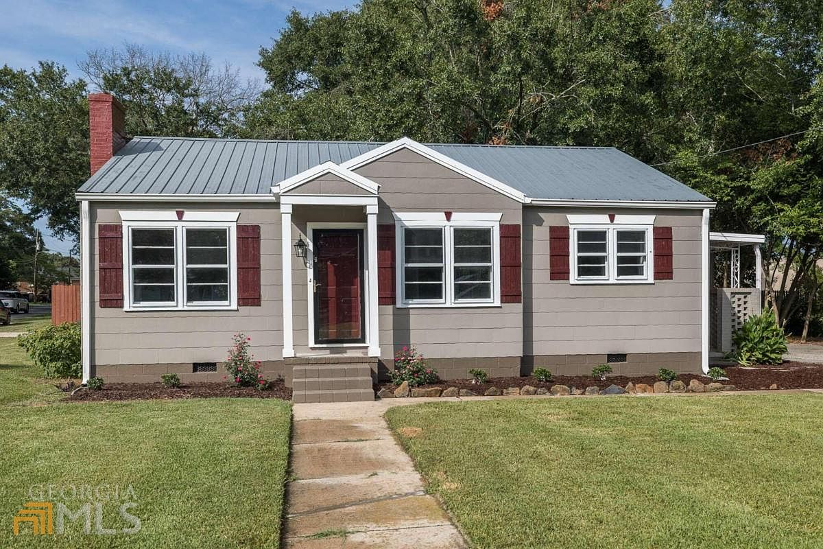 15 Buena Vista St, Winder, GA 30680 Zillow