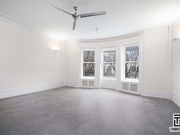 4th image of 728 Amsterdam Ave #1R