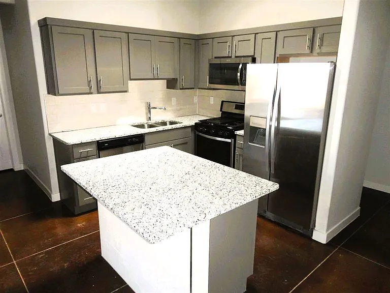 14829 Bert Cameron Ave — Photo 4