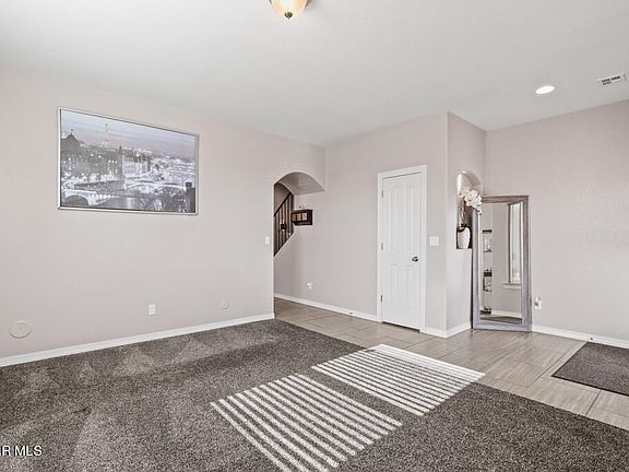 3rd image of 14813 Sunny Land Ave