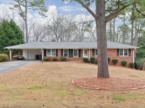 1055 Tuxedo Dr, Roswell, GA 30075