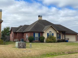 306 King Arthurs Way, Youngsville, LA 70592