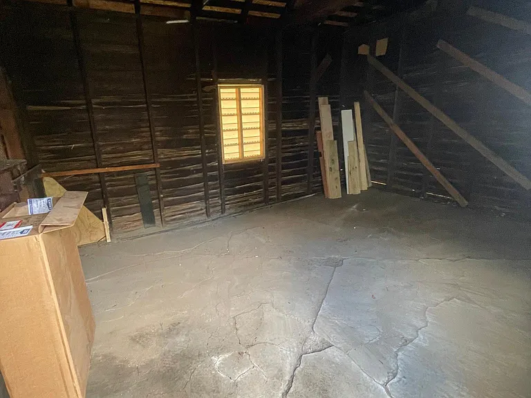 1845 Crescent Ave — Photo 35