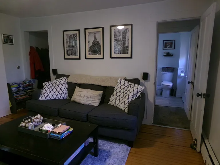 128 East St — Photo 9