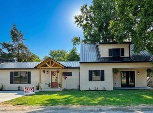 1303 Mullins St, Flatwoods, KY 41139