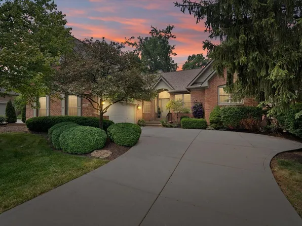 10480 Spring Highland Dr, Indianapolis, IN 46290