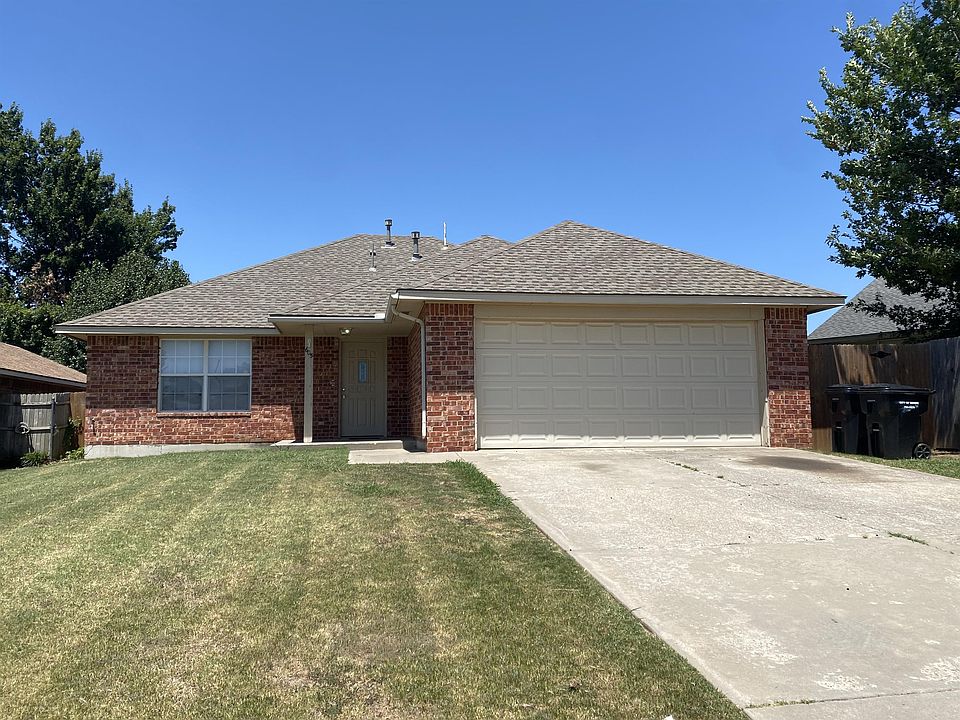 1st image of 605 NW 21st St
