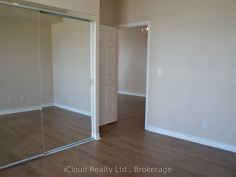 388 Prince Of Wales Dr #1610 — Photo 22