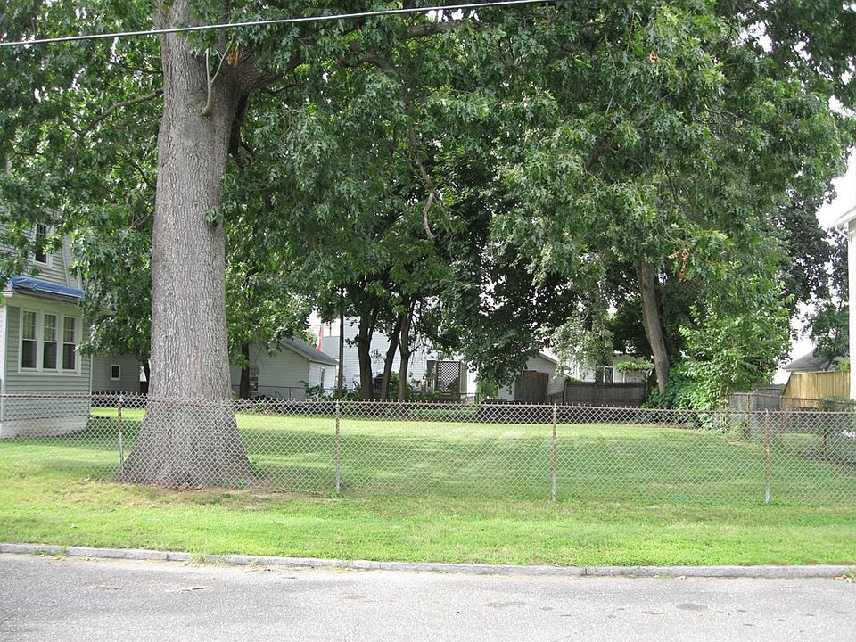2nd image of 61 Blodgett St