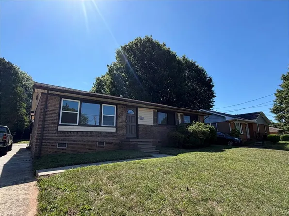 504 Hemingway St, Winston Salem, NC 27127