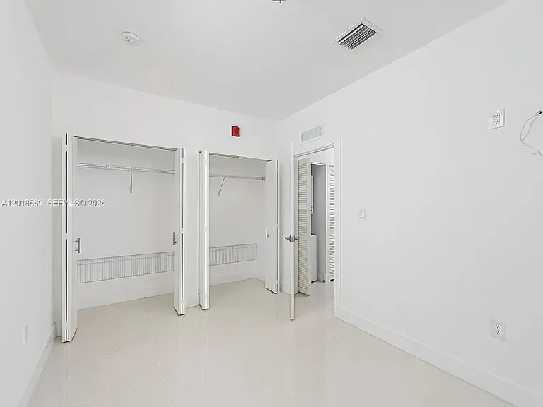 676 NW 47th St #5 — Photo 6