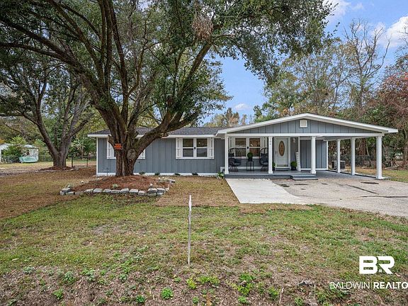 2nd image of 106 Banyan St