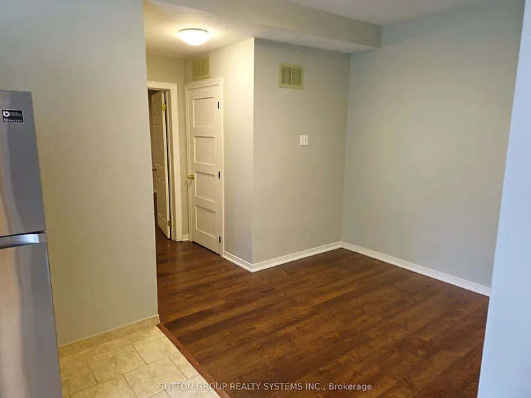 8879 Heritage Rd #MAIN LEVEL — Photo 6