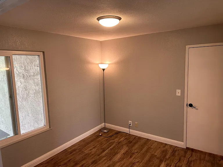 563 Simas Dr — Photo 18