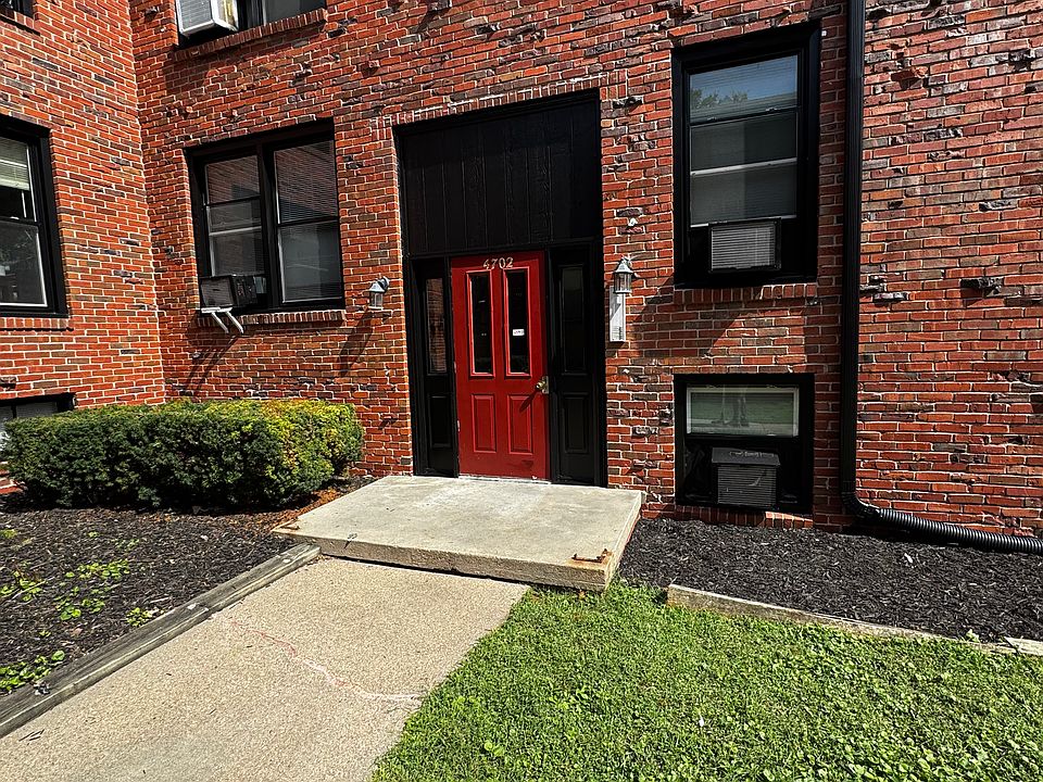 2nd image of 4706 Cass St #4702-12