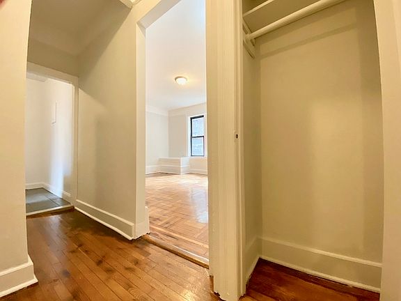 4th image of 15 Woodruff Ave APT A1