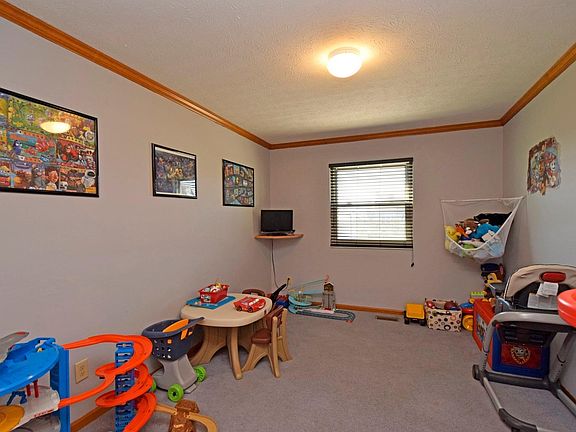4th image of 6851 Forest Hill Ln