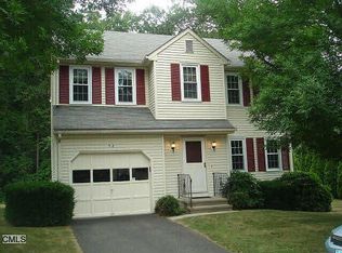 52 Cinnamon Rd, Milford, CT 06461