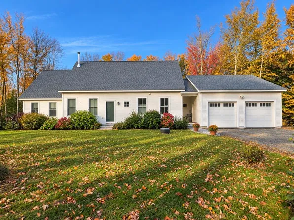 33 Eastman Road, Hartland, VT 05048