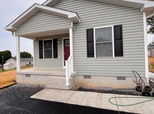 107 Cutlip Dr, Martinsburg, WV 25404