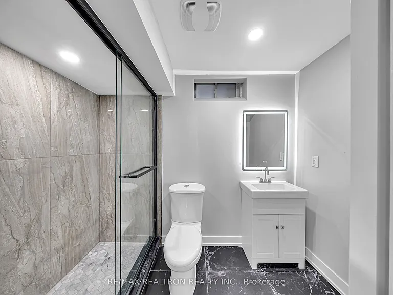 32 Chasser Dr — Photo 11