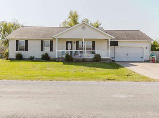 1702 Crown Rd, Herrin, IL 62948