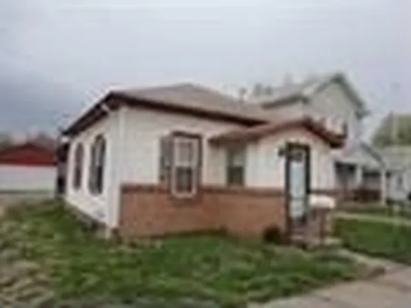 213 Vine St, Wamego, KS 66547