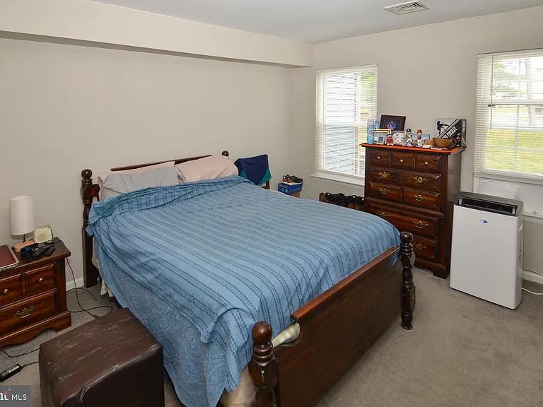 91 Pinewood Dr — Photo 6
