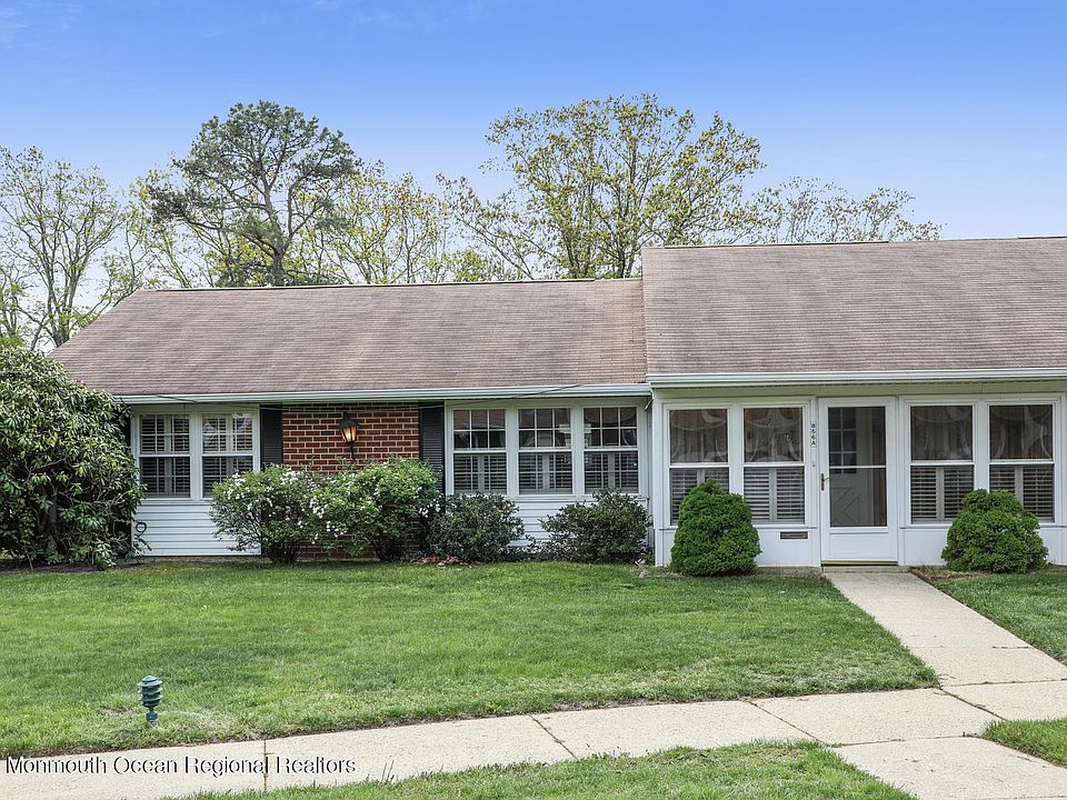 1st image of 856A Thornhill Court #1001