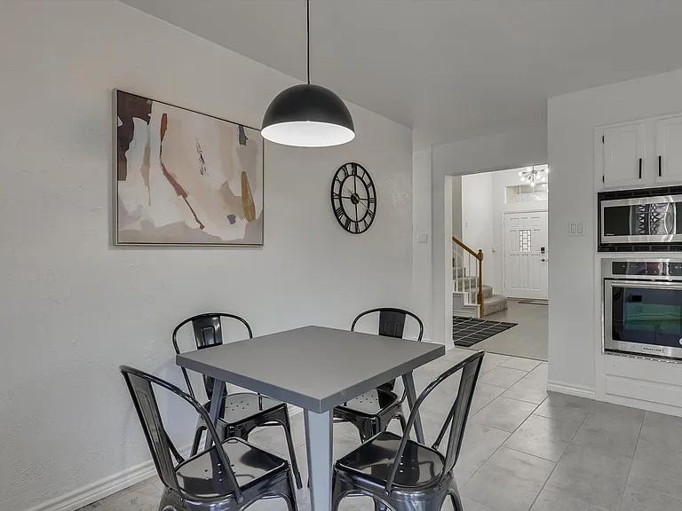 4402 Goodwin St — Photo 16