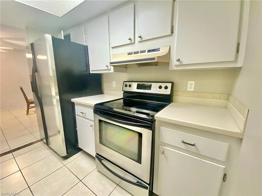 2 bed, 2.0 bath, 956 sqft, $1,500 — Photo 3